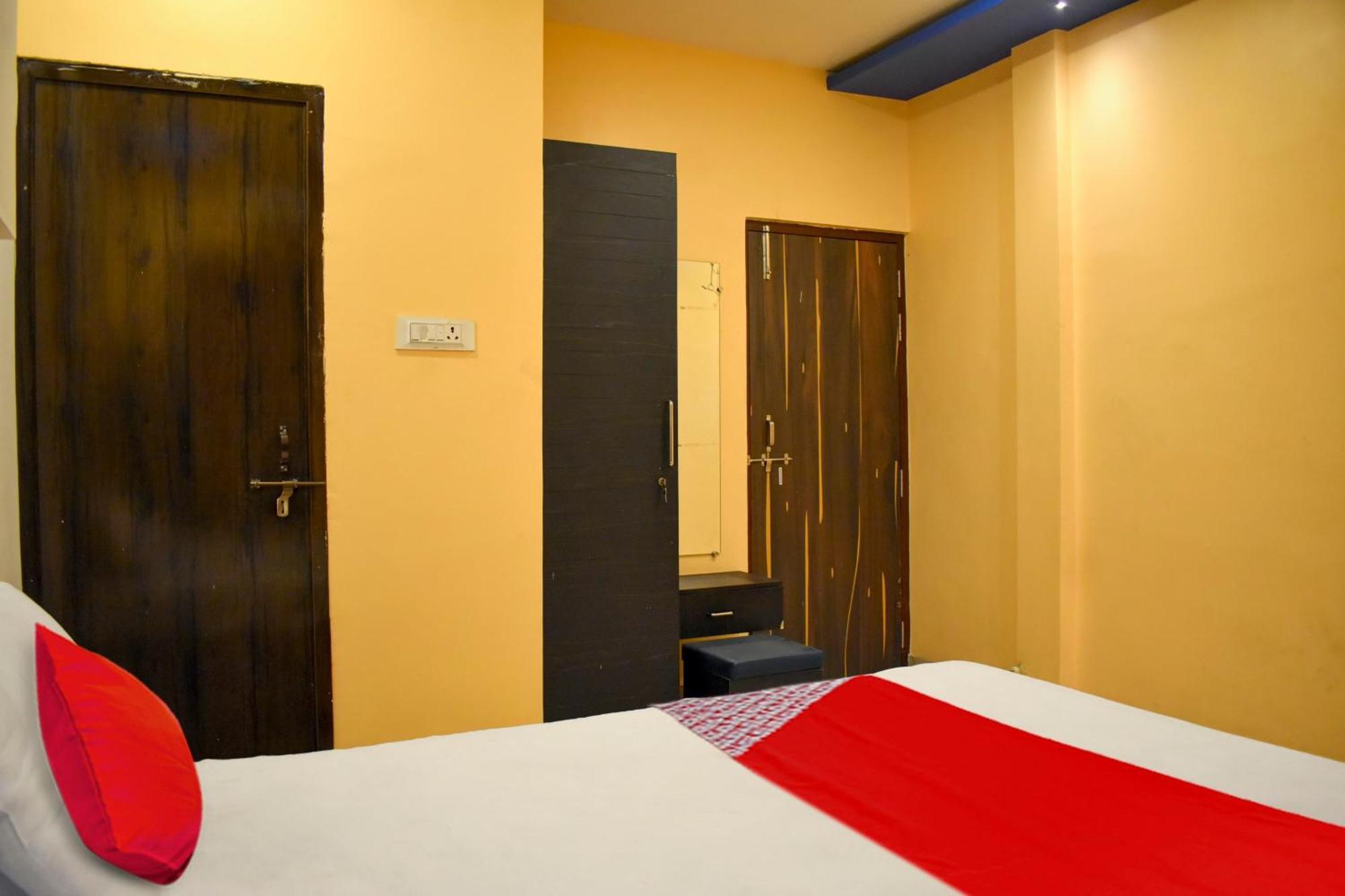 Hotel O Club Toronto Durg Экстерьер фото