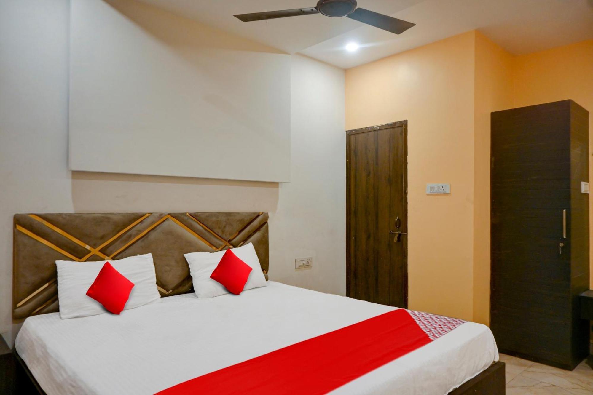 Hotel O Club Toronto Durg Экстерьер фото
