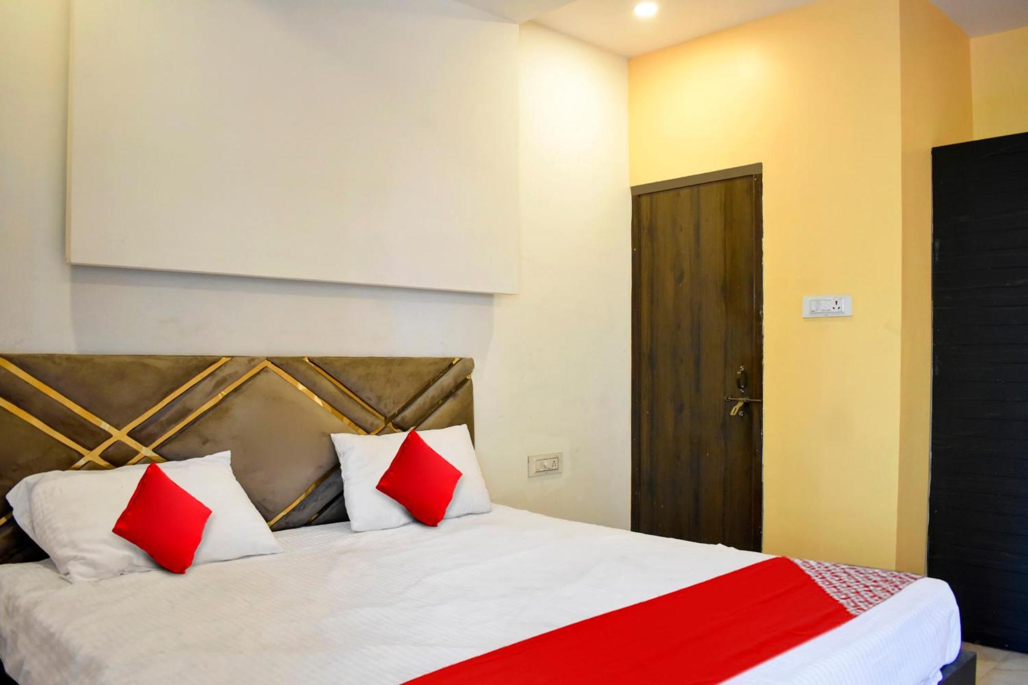 Hotel O Club Toronto Durg Экстерьер фото